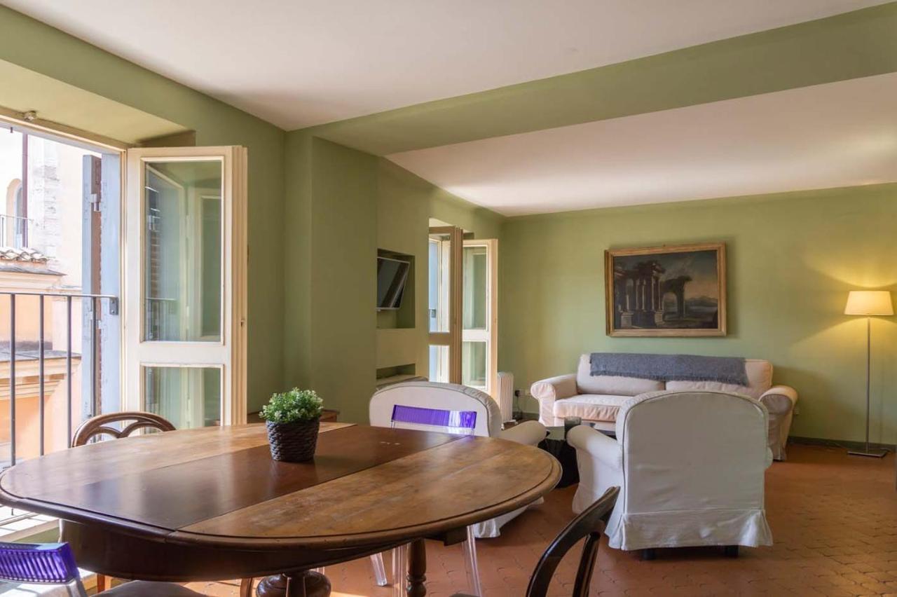 Piazza Venezia Charming & Bright Apartment Рим Экстерьер фото