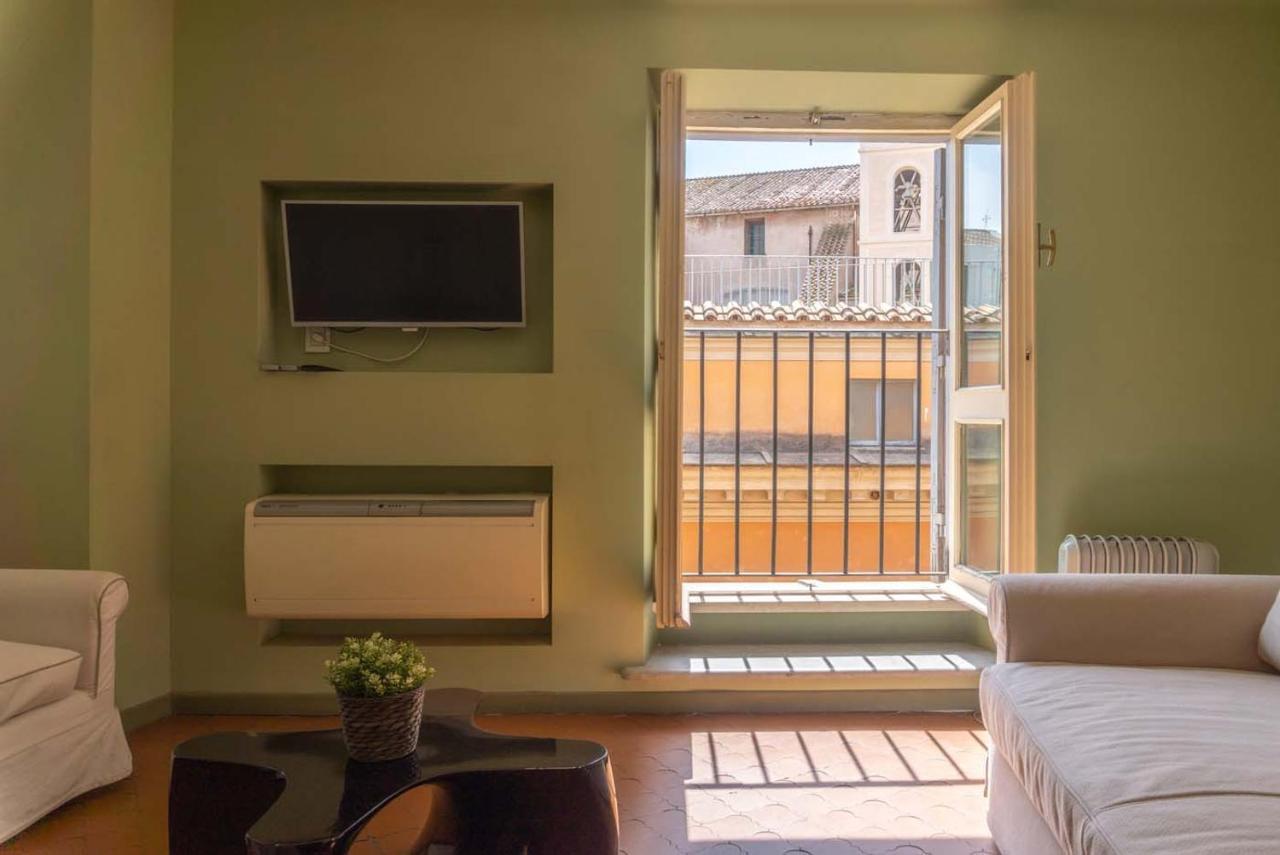 Piazza Venezia Charming & Bright Apartment Рим Экстерьер фото