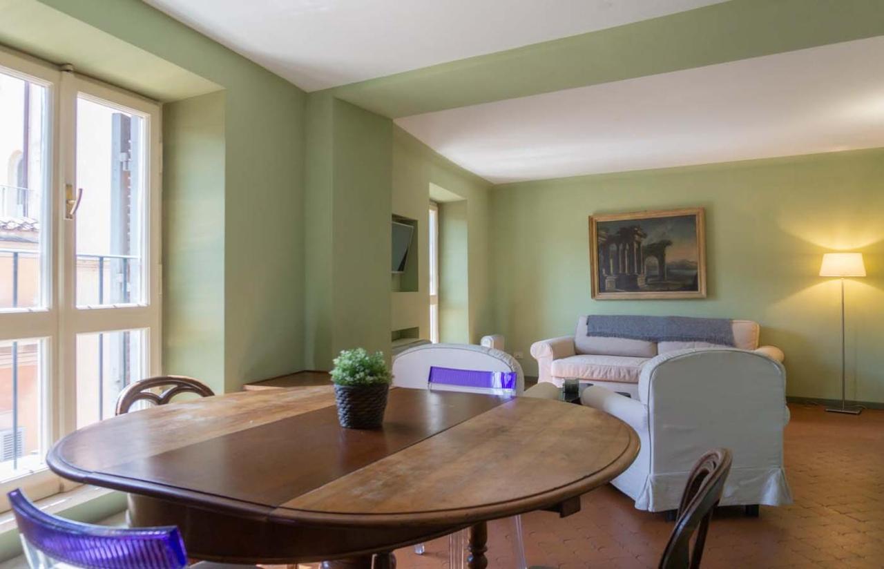 Piazza Venezia Charming & Bright Apartment Рим Экстерьер фото